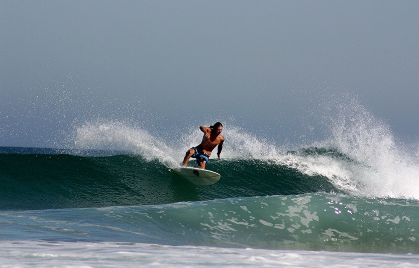 Les manœuvres : bottom turn, cutback, floater